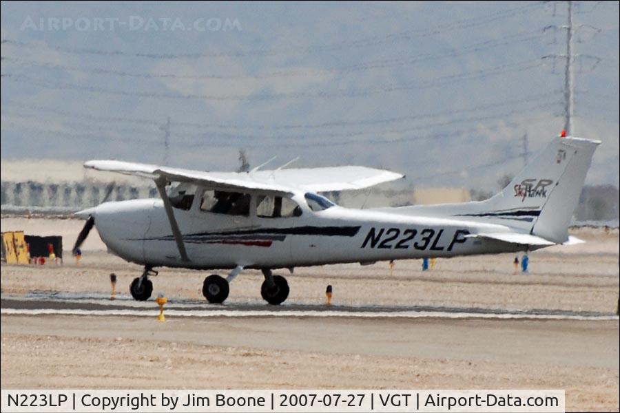 N223LP, 2002 Cessna 172S C/N 172S9223, Ready for takeoff at North Las Vegas (VGT)