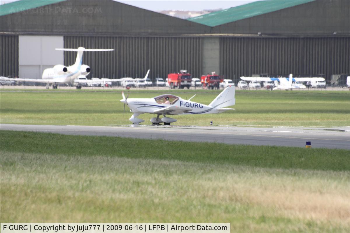 F-GURG, Aero AT-3 R100 C/N AT3-036, on display at Le Bourget