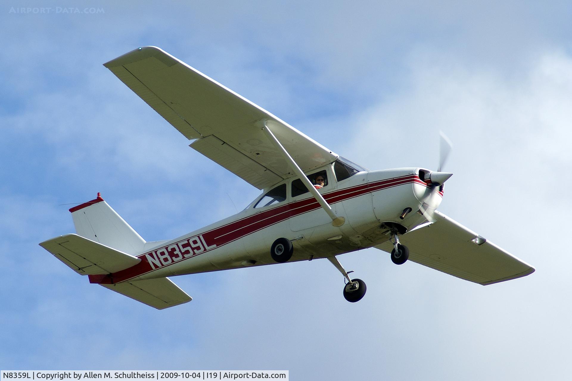 N8359L, 1968 Cessna 172I C/N 17256559, C172I