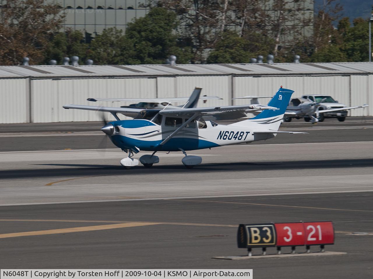 N6048T, 2006 Cessna T206H Turbo Stationair C/N T20608639, N6048T departing from RWY 21