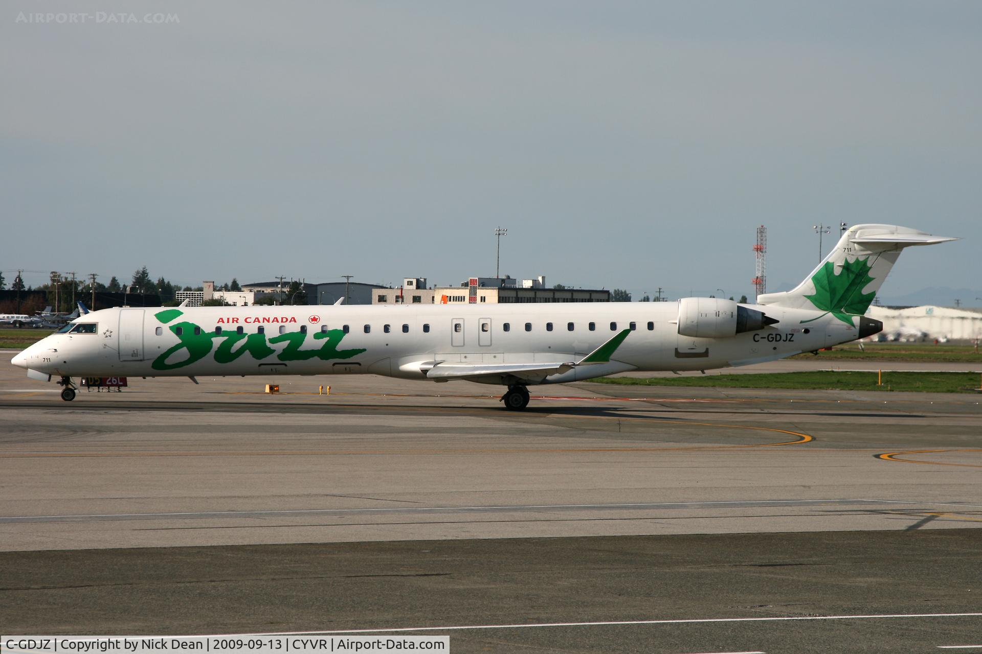 C-GDJZ, 2005 Canadair CRJ-705ER (CL-600-2D15) Regional Jet C/N 15049, CYVR