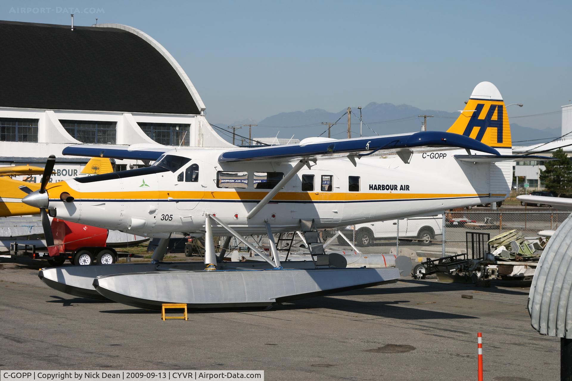 C-GOPP, 1959 De Havilland Canada DHC-3 Turbo Otter C/N 355, CYVR
