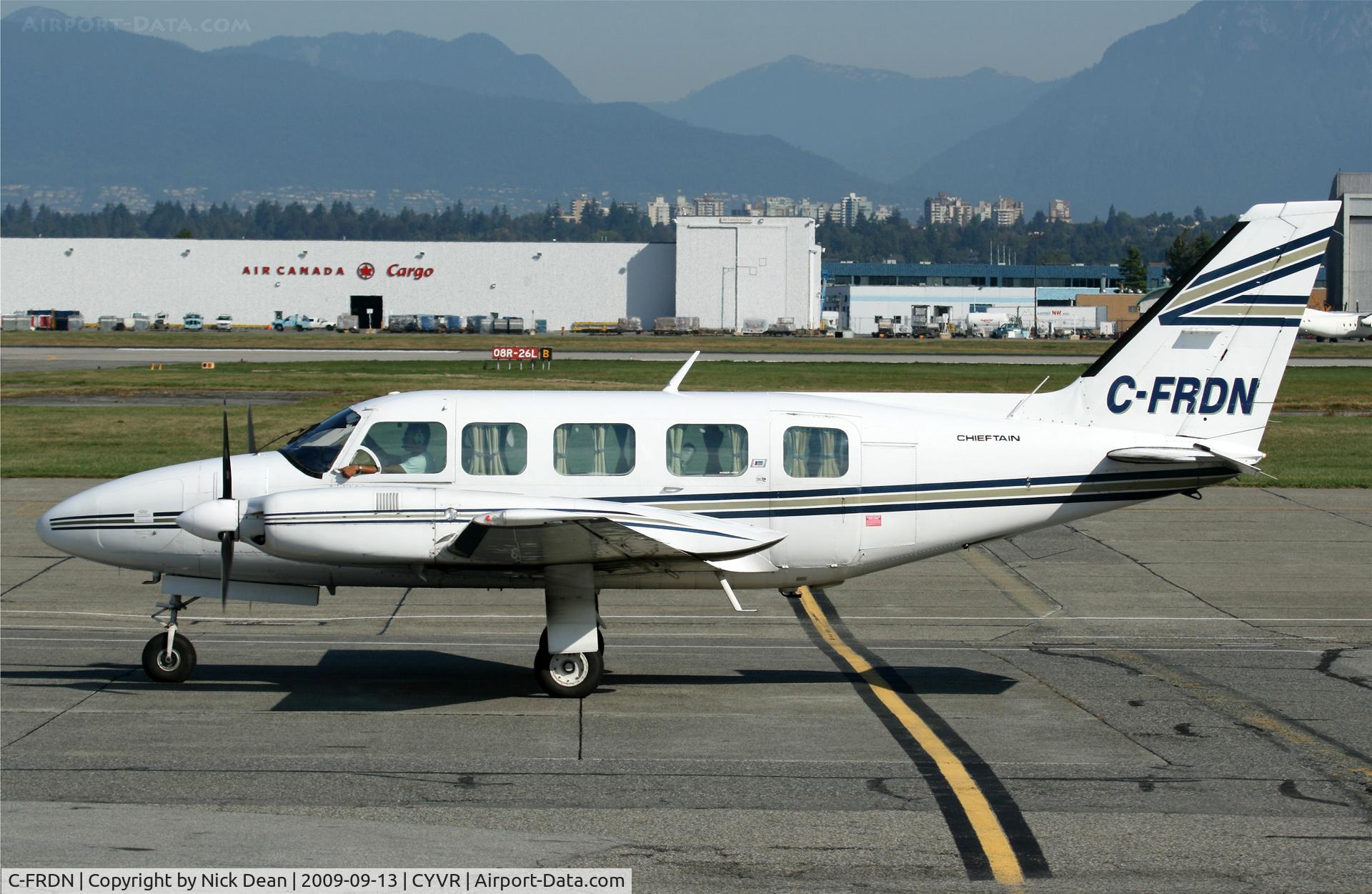 C-FRDN, 1978 Piper PA-31-350 Chieftain C/N 31-7852095, CYVR
