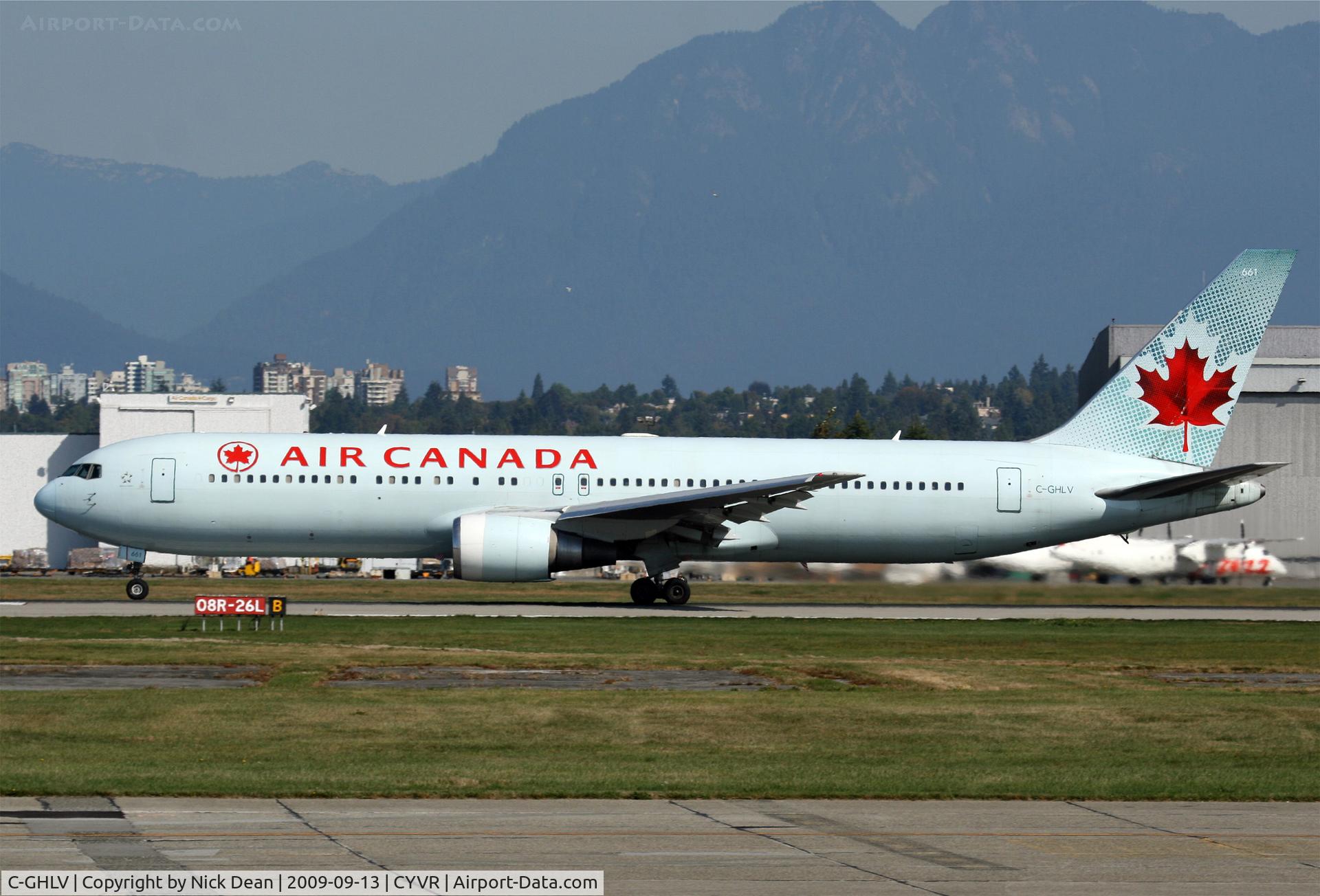C-GHLV, 2001 Boeing 767-333 C/N 30852, CYVR