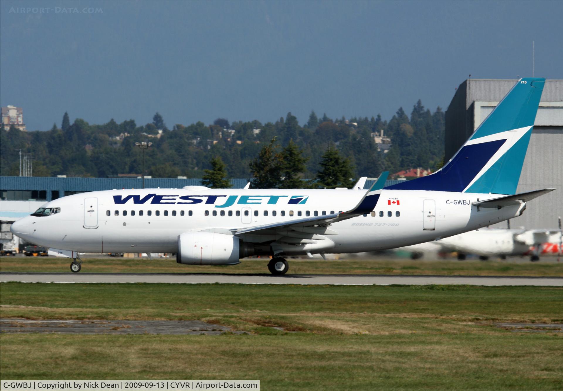 C-GWBJ, 2003 Boeing 737-7CT C/N 32754, CYVR