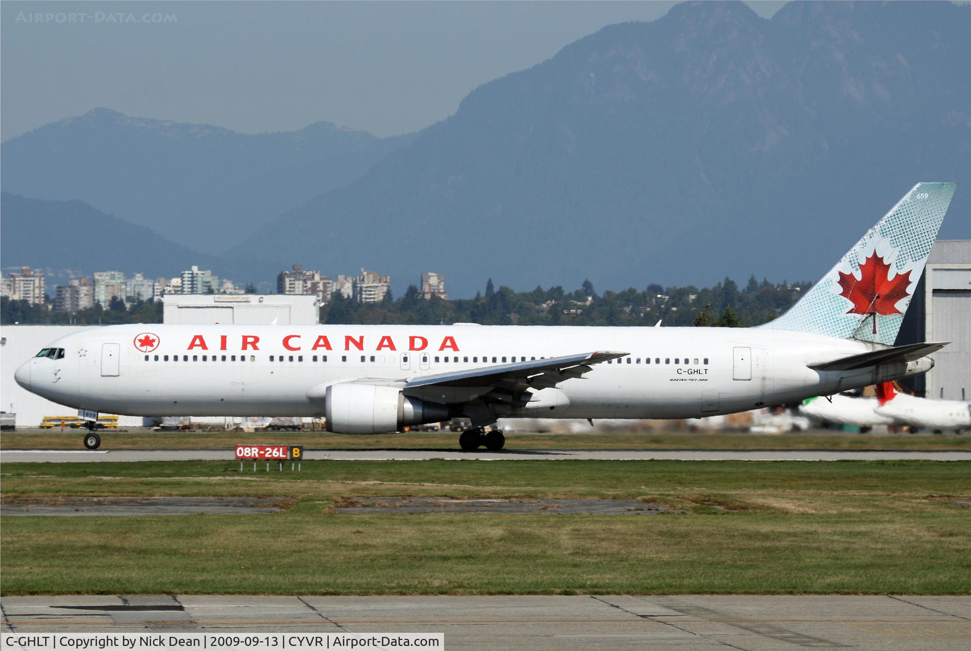 C-GHLT, 2001 Boeing 767-333 C/N 30850, CYVR