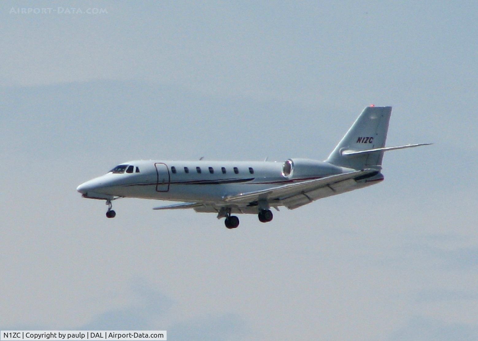 N1ZC, 2006 Cessna 680 Citation Sovereign C/N 680-0085, Landing at Love Field.