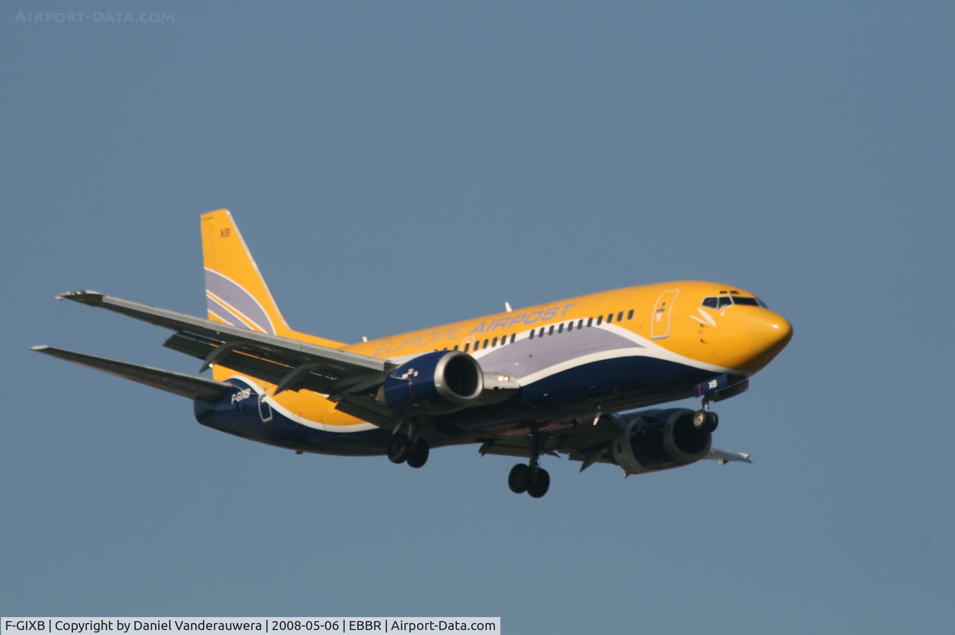 F-GIXB, 1990 Boeing 737-33A(QC) C/N 24789, arrival of flight SN3630 to rwy 02