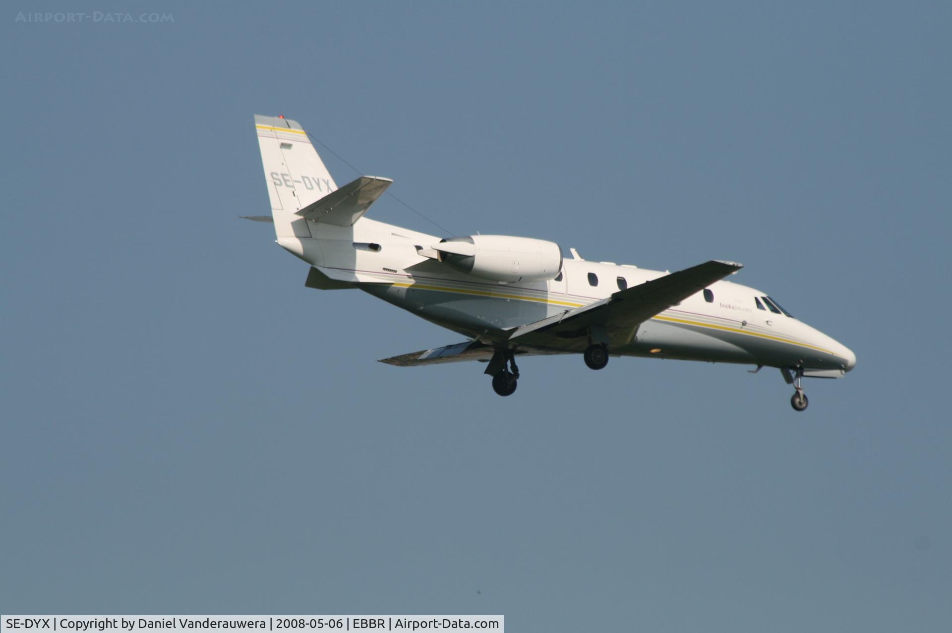 SE-DYX, 1999 Cessna 560XL Citation Excel C/N 560-5029, descending to rwy 02
