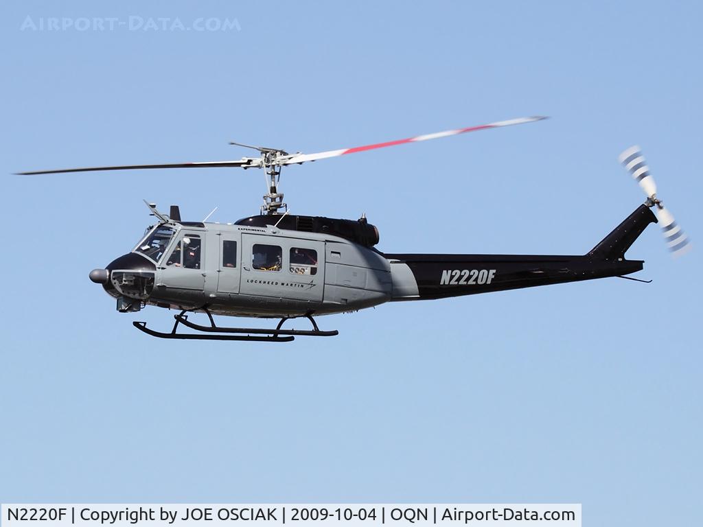 N2220F, 1963 Bell UH-1H Iroquois C/N 4155 (63-12959), Flying at OQN