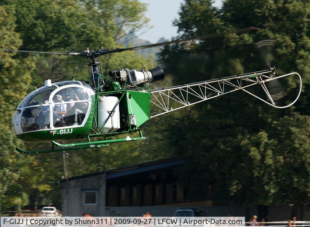 F-GIJJ, Eurocopter SE-313B Alouette II C/N 1019, Come back from flight and landing in front of the airfield due to model exhibit session this day