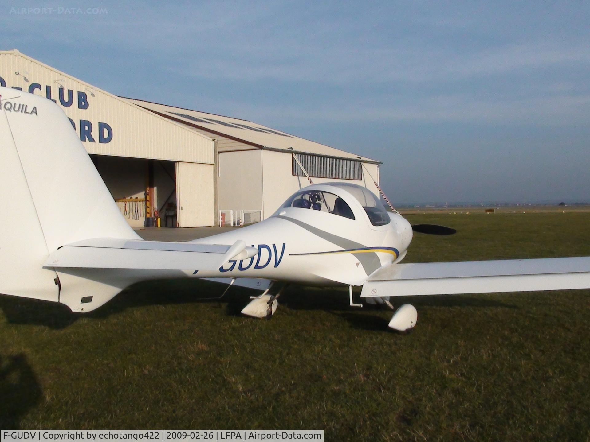 F-GUDV, Aquila A210 (AT01) C/N AT01-131, Aquila AT-01