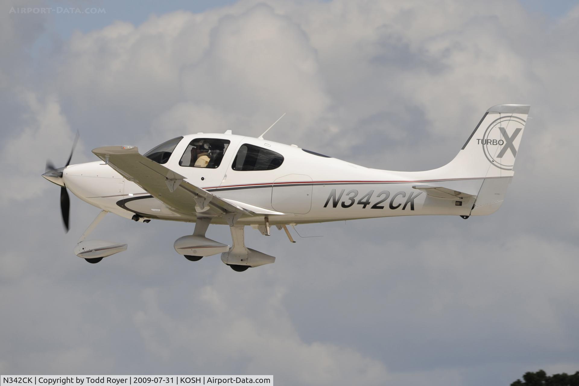 N342CK, Cirrus SR22 X Turbo C/N 3450, Departing OSH on 27