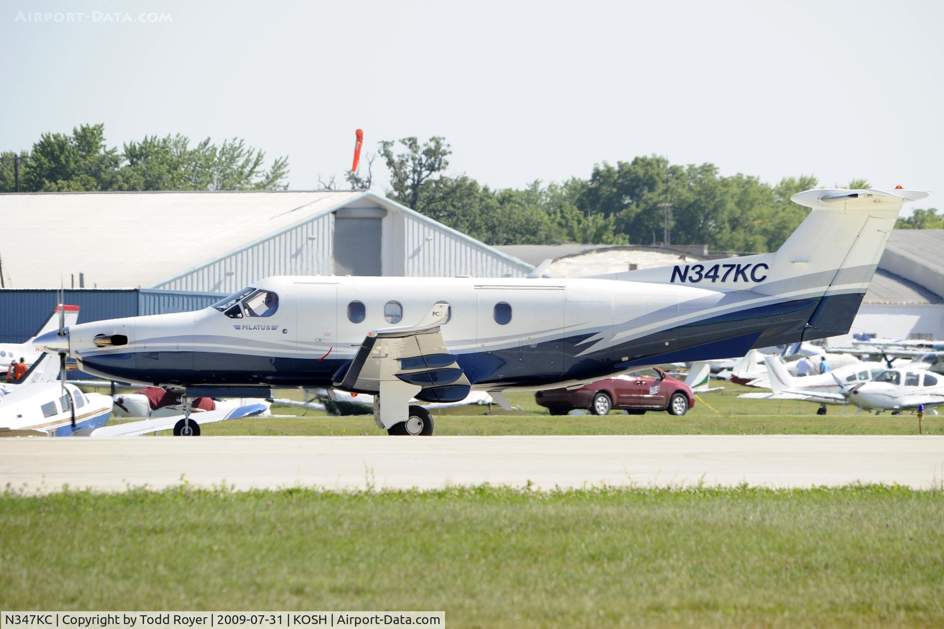 N347KC, 2000 Pilatus PC-12/45 C/N 347, Taxi to parking