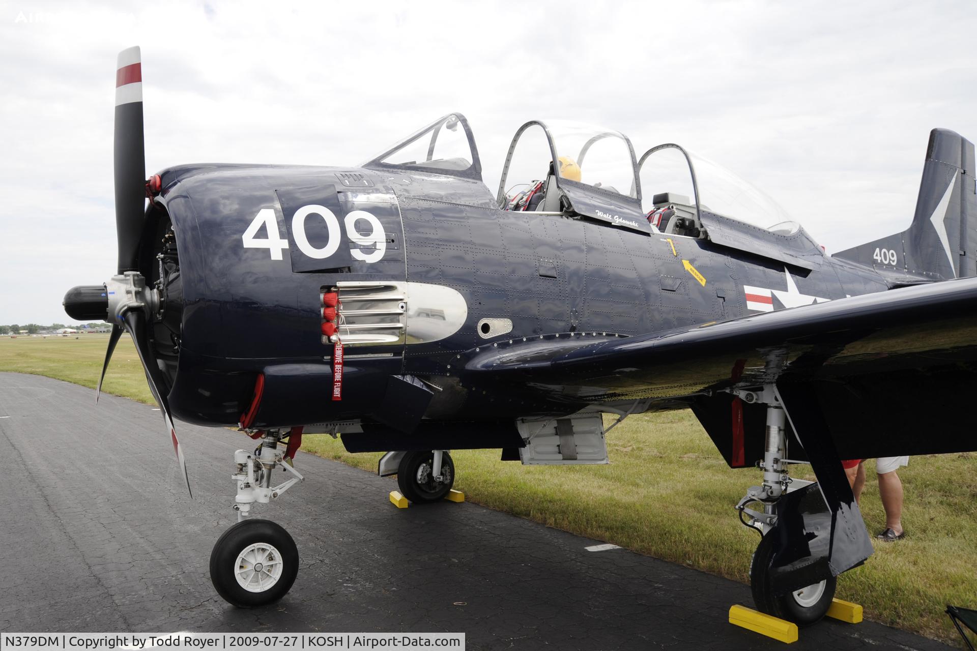 N379DM, 1951 North American T-28A Trojan C/N 174-665, Oshkosh EAA Fly-in 2009