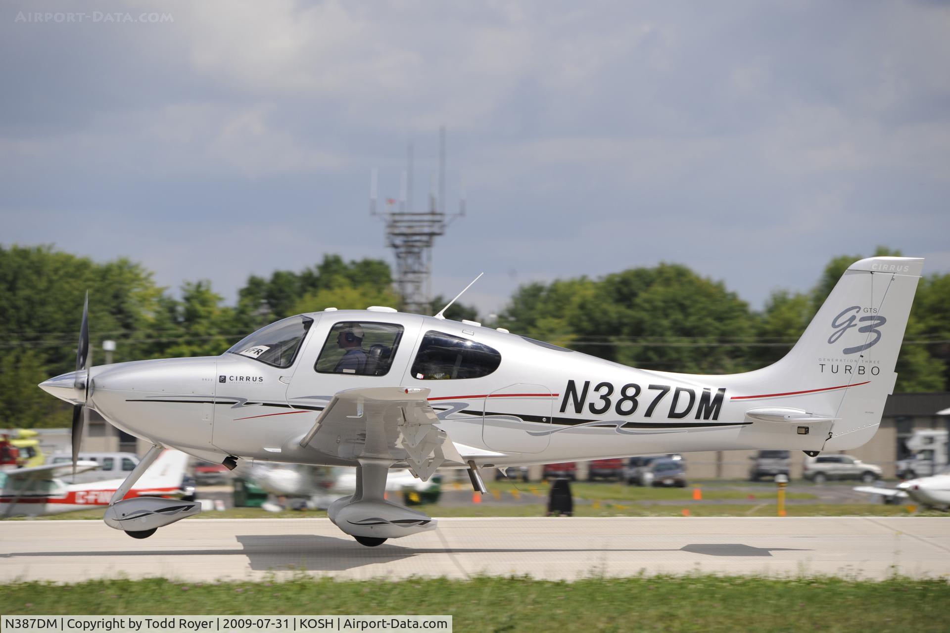 N387DM, 2007 Cirrus SR22 C/N 2880, Landing 27 at OSH