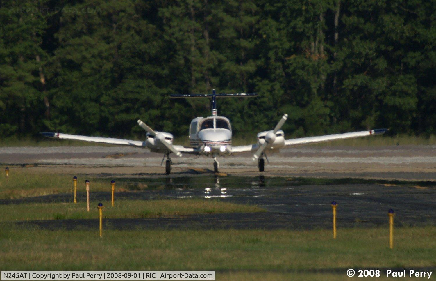 N245AT, 2001 Piper PA-44-180 Seminole C/N 4496046, An ATP plane taxiing in
