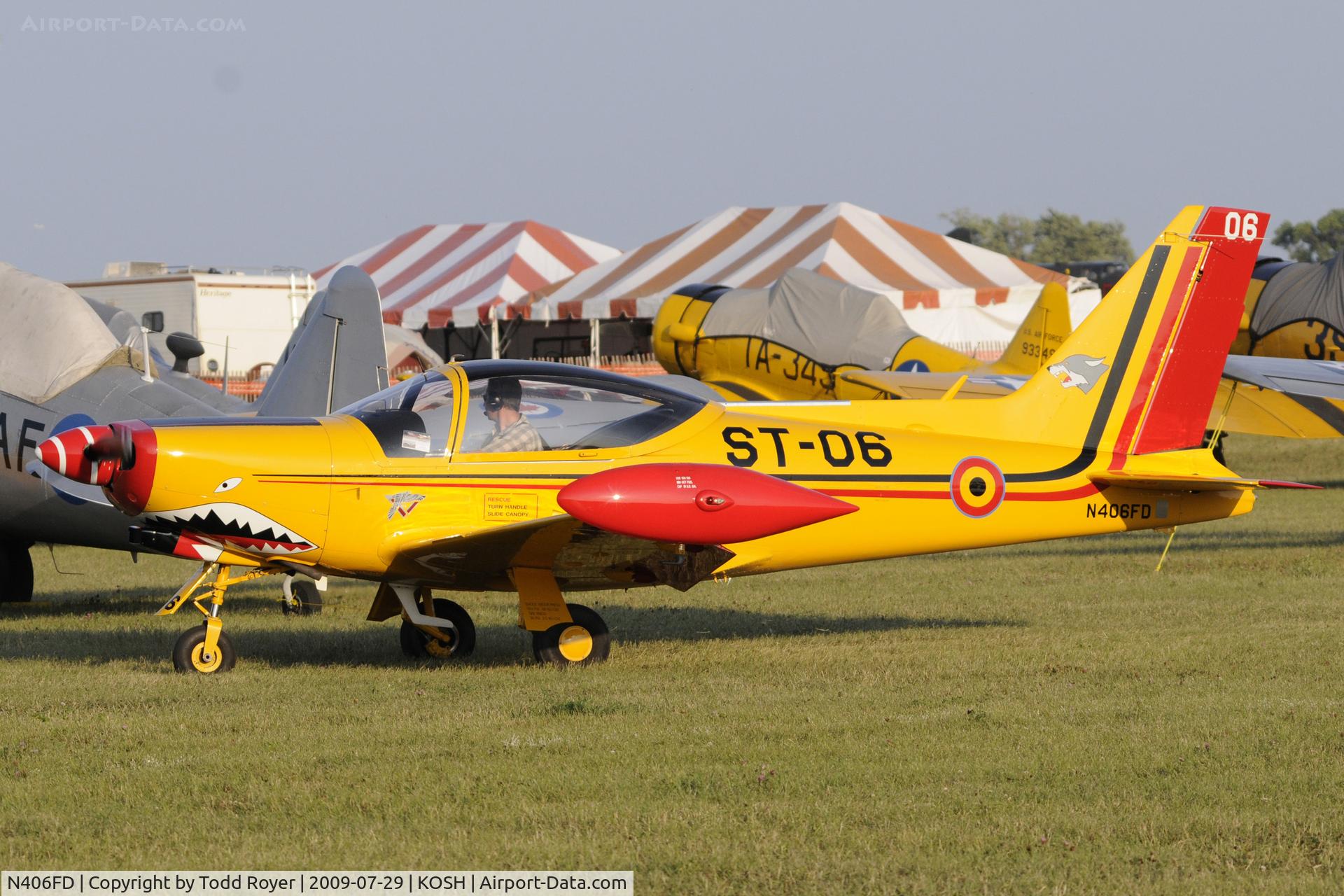 N406FD, 1990 SIAI-Marchetti SF-260D C/N 771, Taxi for departure