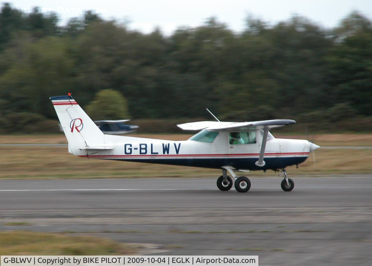 G-BLWV, 1981 Reims F152 C/N 1843, RED AIR 152 TRAINER DOING TOUCH AND GOES