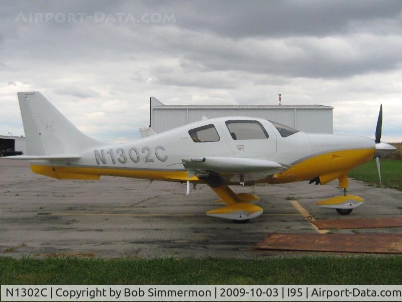 N1302C, 2006 Columbia Aircraft Mfg LC41-550FG C/N 41632, On the ramp at Kenton, Ohio