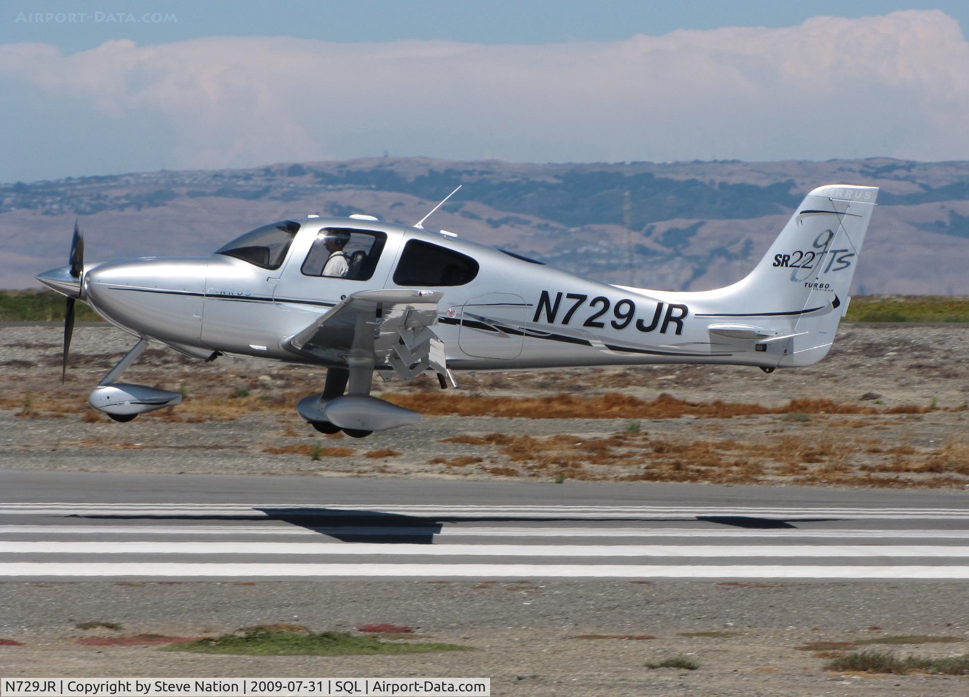 N729JR, 2007 Cirrus SR22 C/N 2344, 2007 Cirrus Design Corp SR22 on final