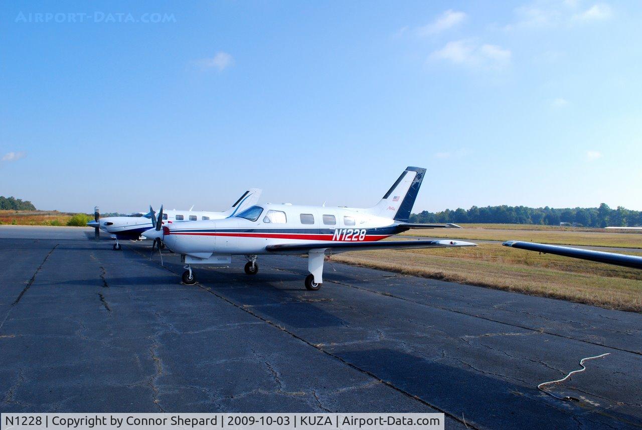 N1228, 1987 Piper PA-46-310P Malibu C/N 46-08092, Piper Malibu