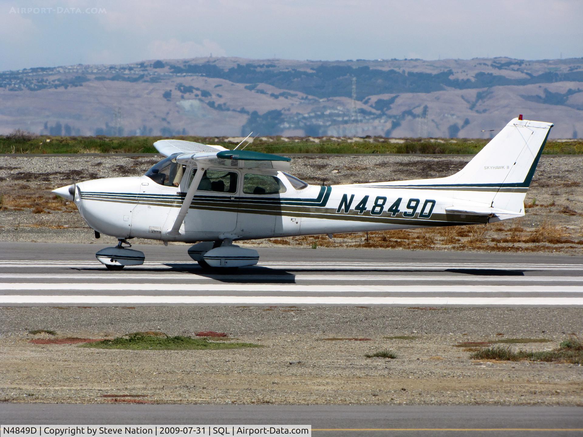 N4849D, 1979 Cessna 172N C/N 17272372, 1979 Cessna 172N taking-off