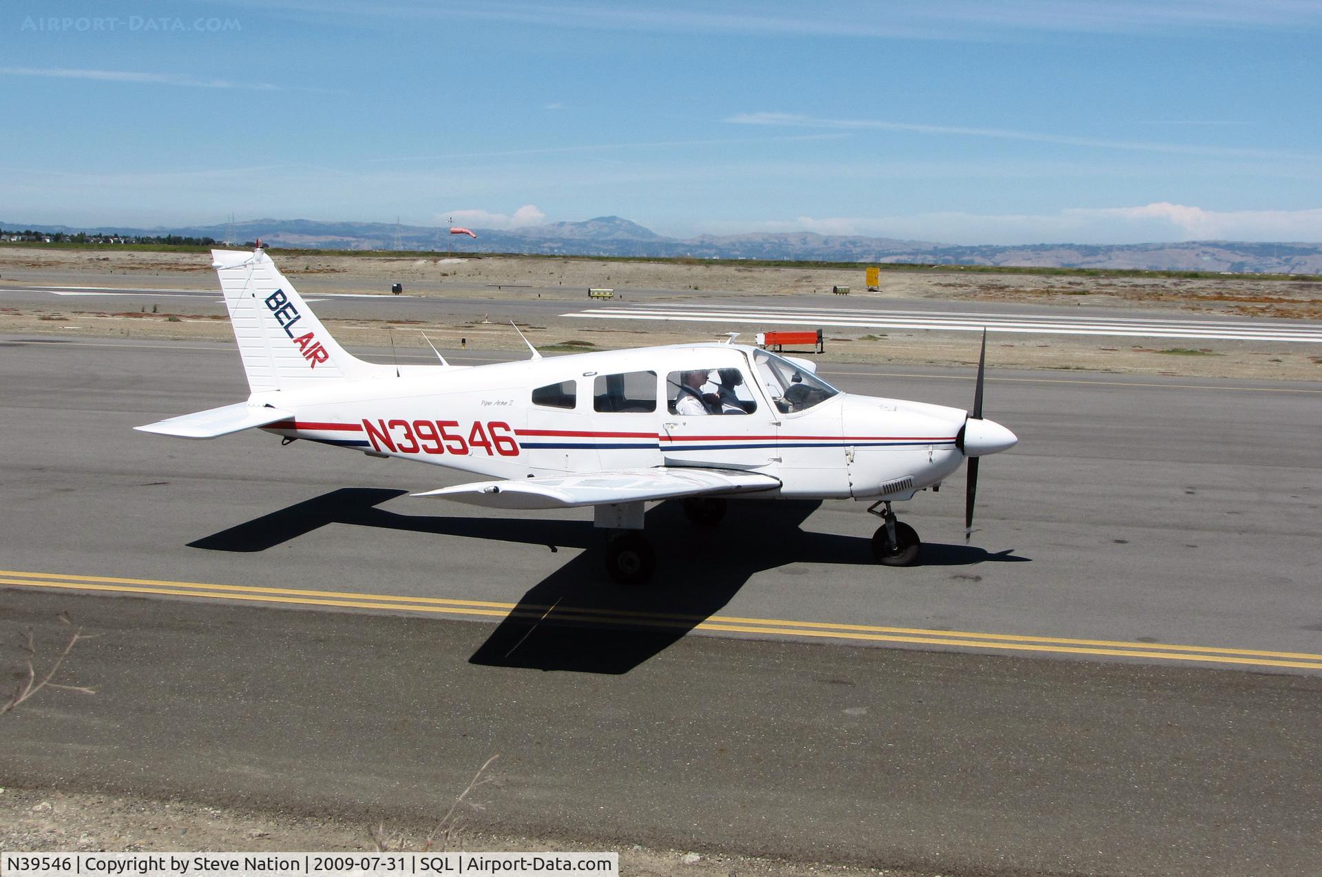 N39546, 1978 Piper PA-28-181 C/N 28-7890539, Bel Air 1978 Piper PA-28-181 taxiing