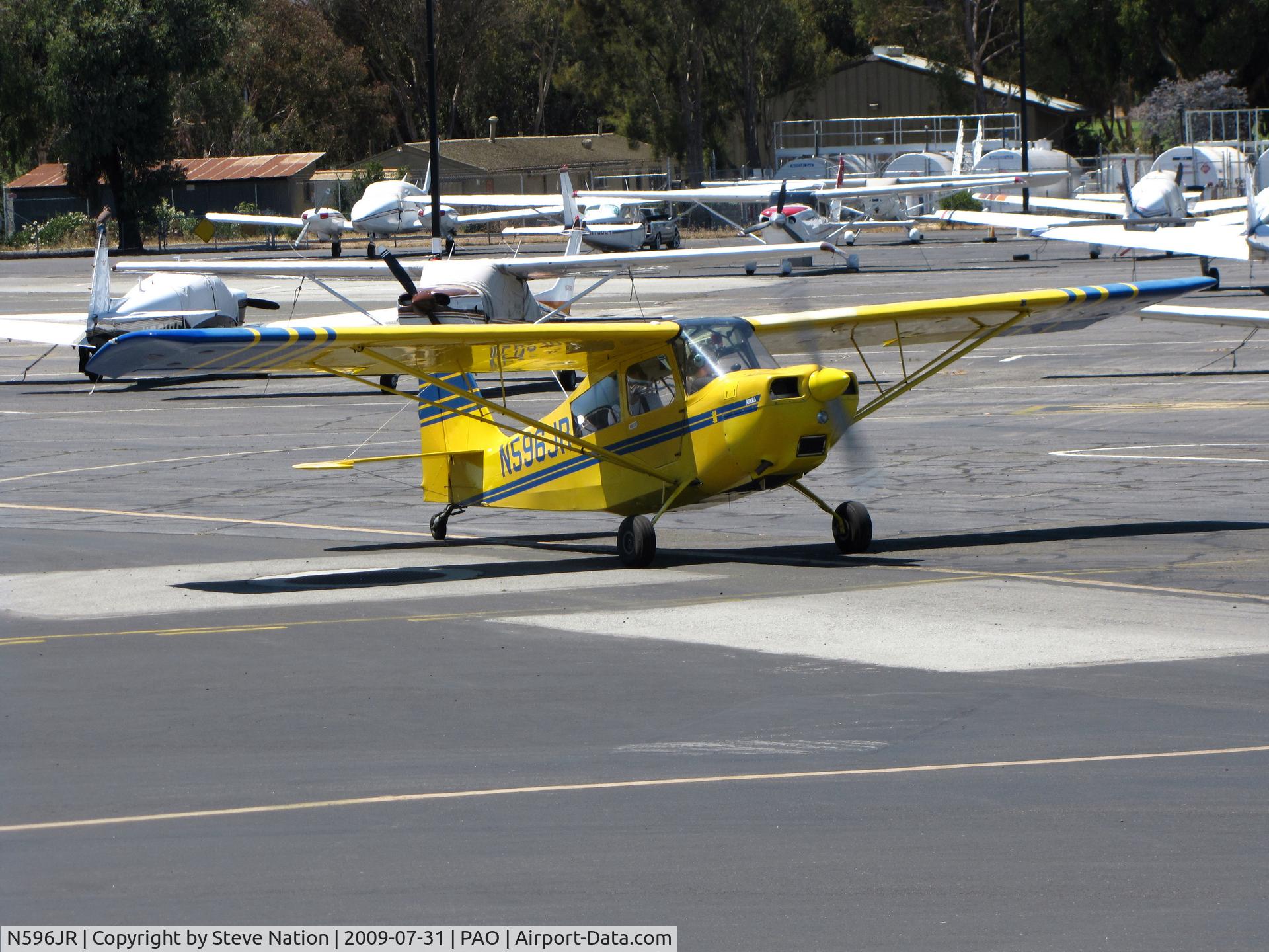 N596JR, Champion 7ECA Citabria C/N 1359-96, Champion 7ECA taxiing