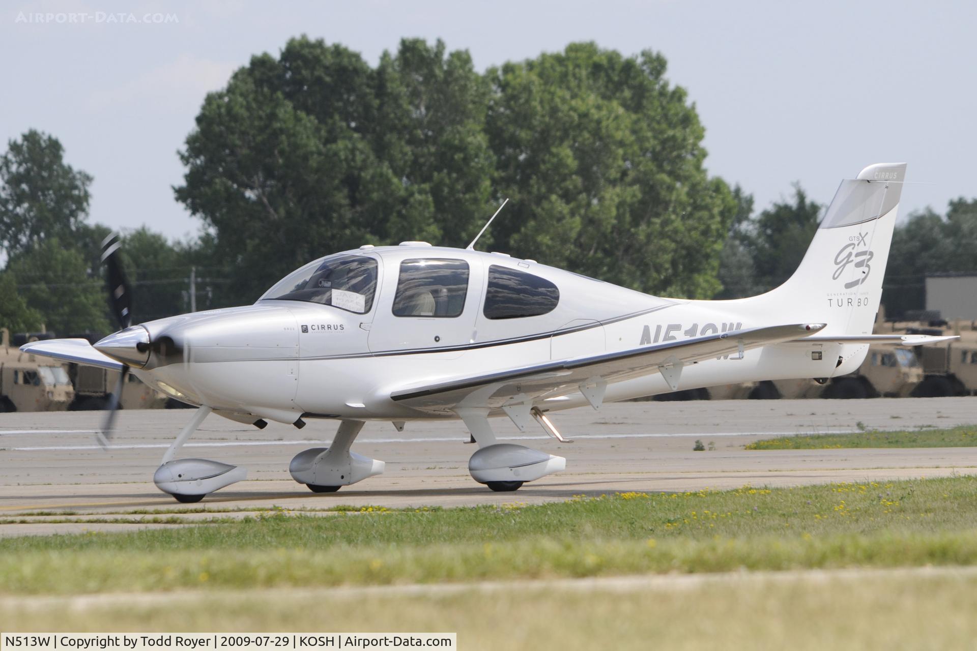 N513W, 2007 Cirrus SR22 C/N 2707, Oshkosh EAA Fly-in 2009