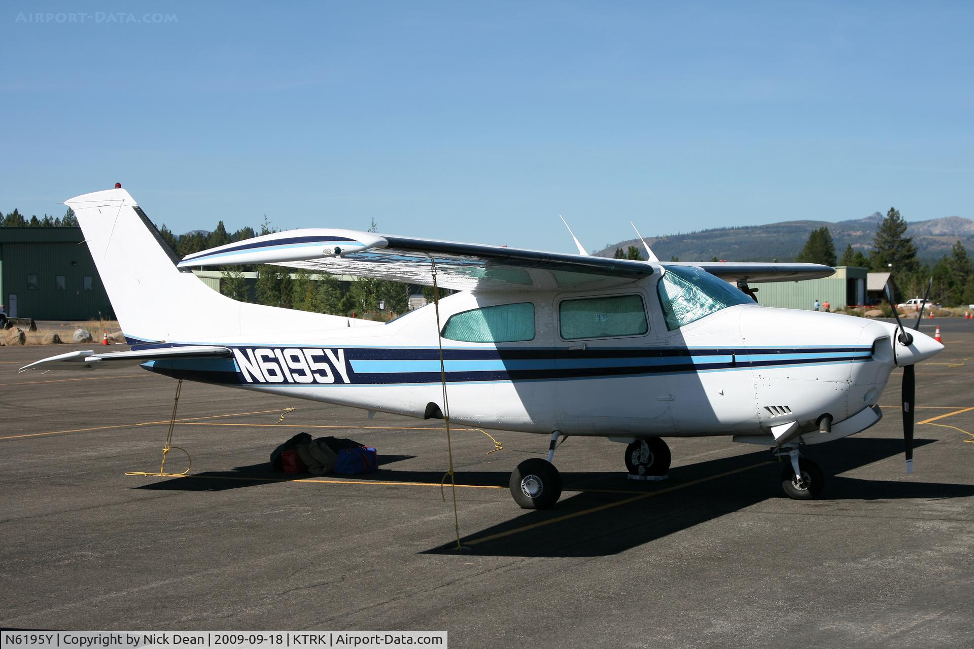 N6195Y, 1981 Cessna T210N Turbo Centurion C/N 21064289, KTRK