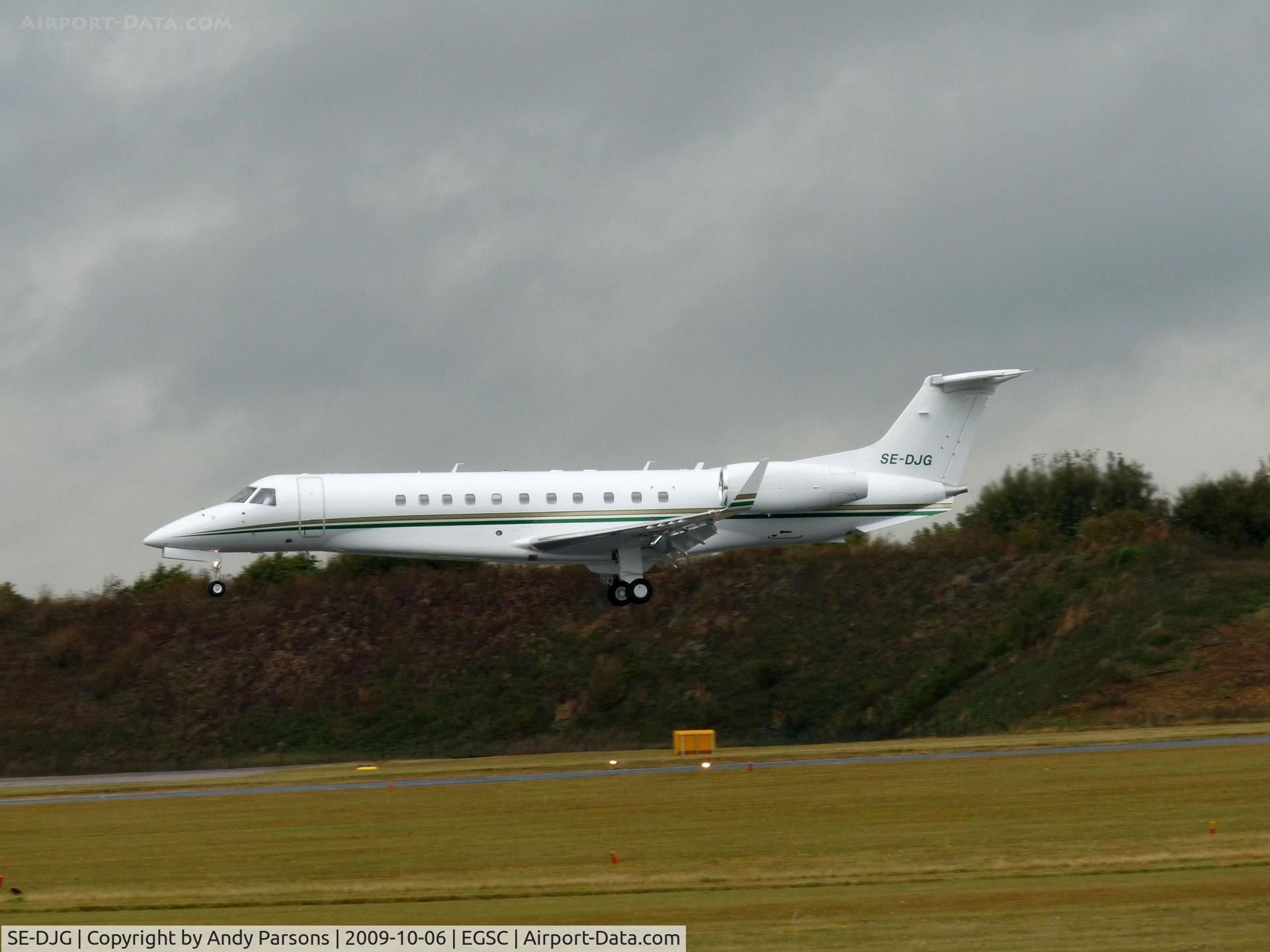 SE-DJG, 2008 Embraer EMB-135BJ Legacy C/N 14501042, Arriving at Cambridge