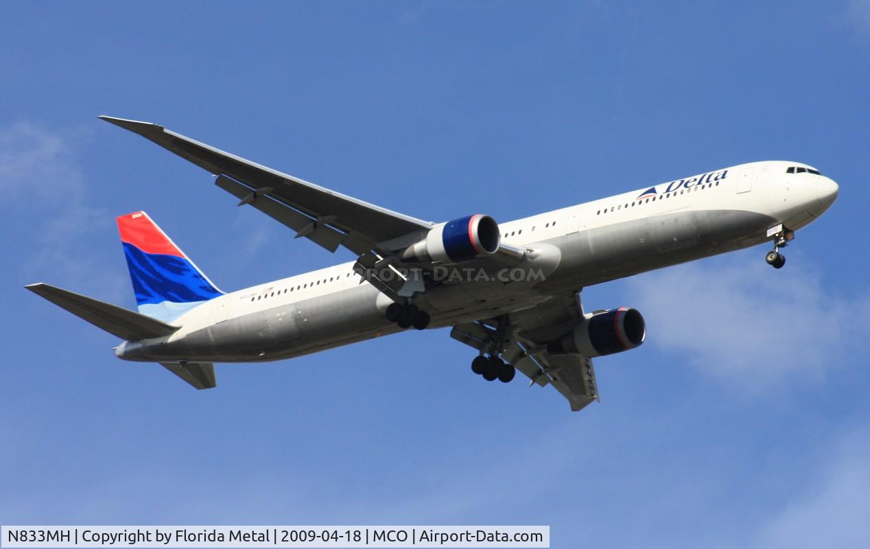 N833MH, 2000 Boeing 767-432/ER C/N 29706, Delta 767-400