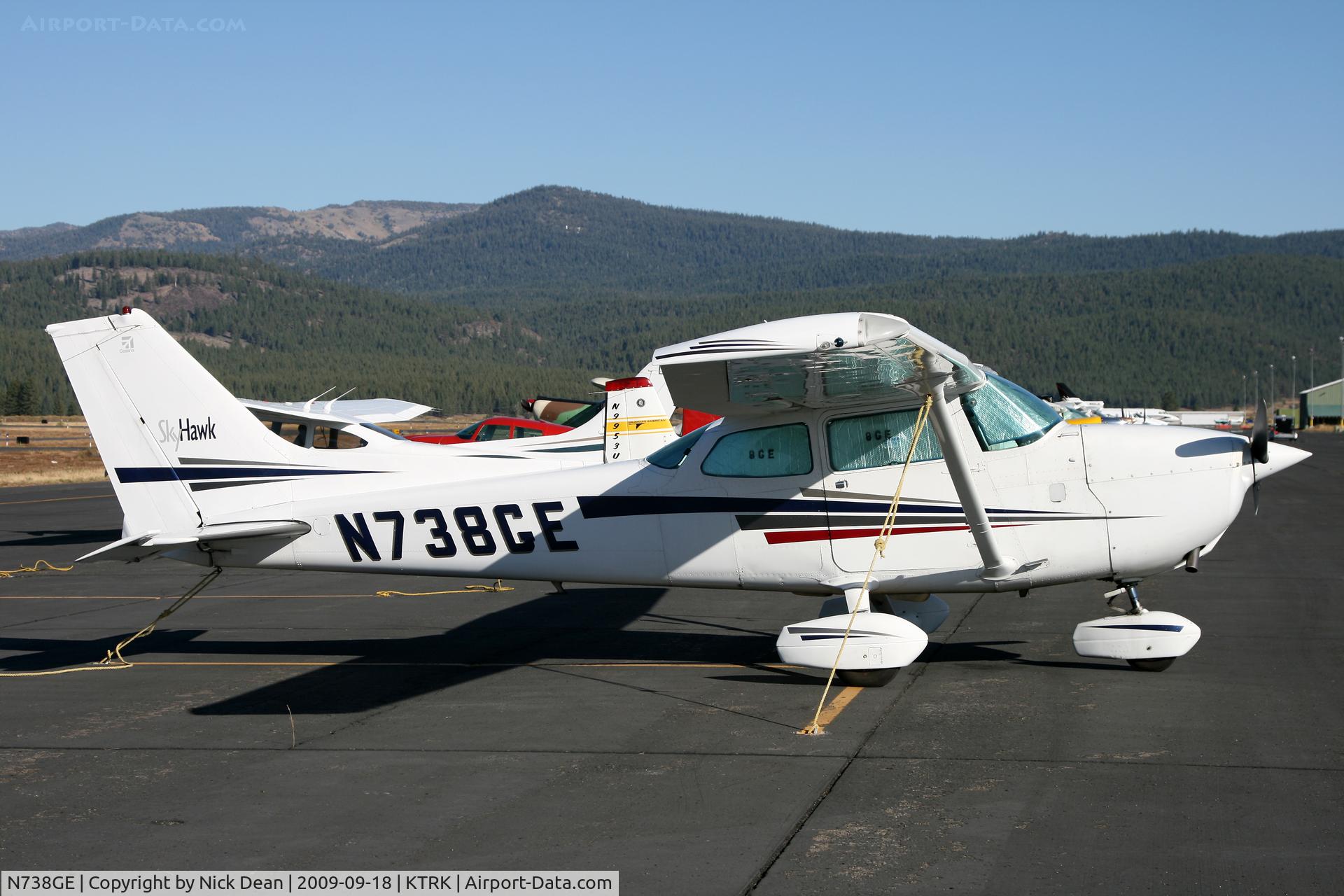 N738GE, 1977 Cessna 172N C/N 17269960, KTRK