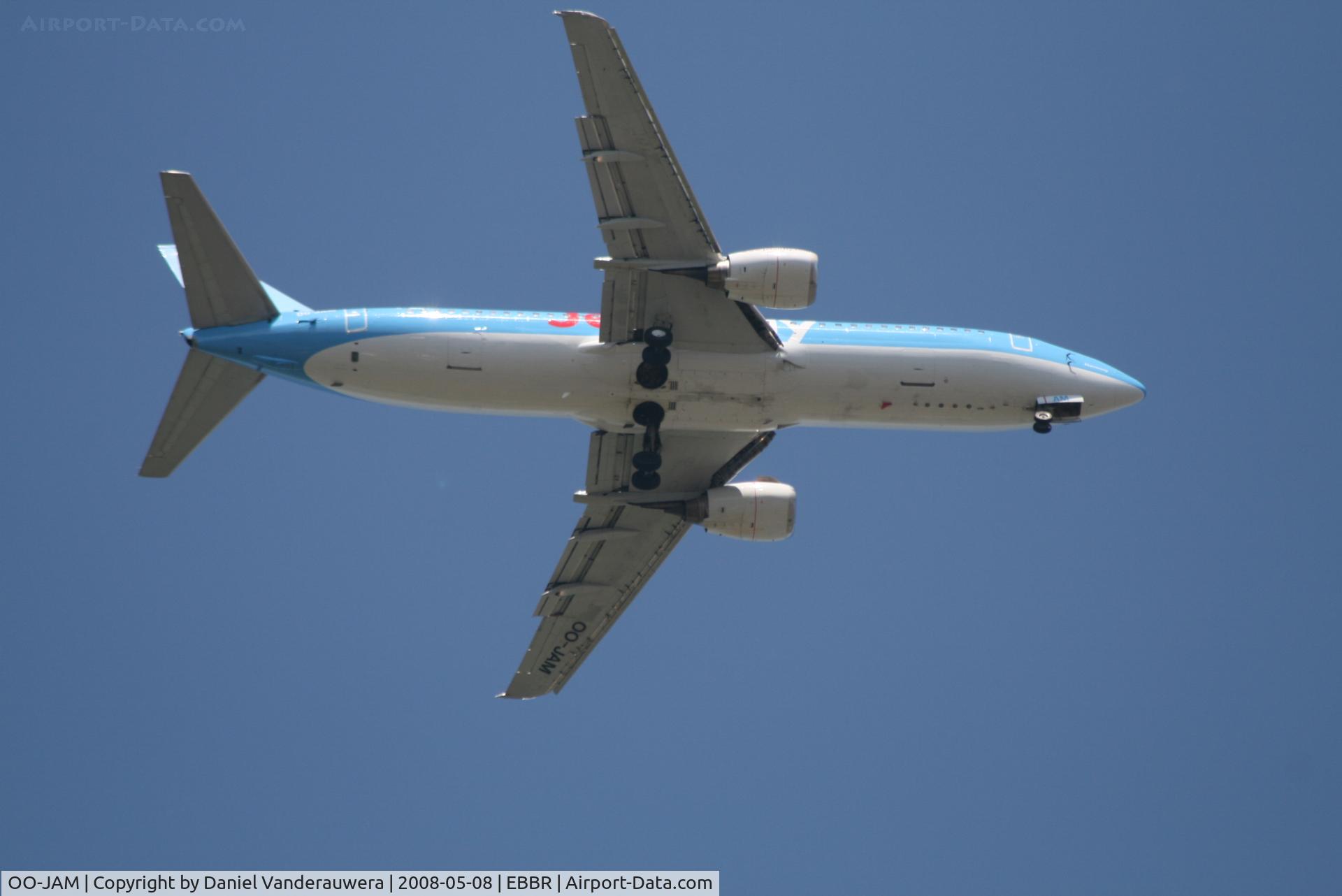 OO-JAM, 1997 Boeing 737-46J C/N 28867, Approach to rwy 07L or 07R