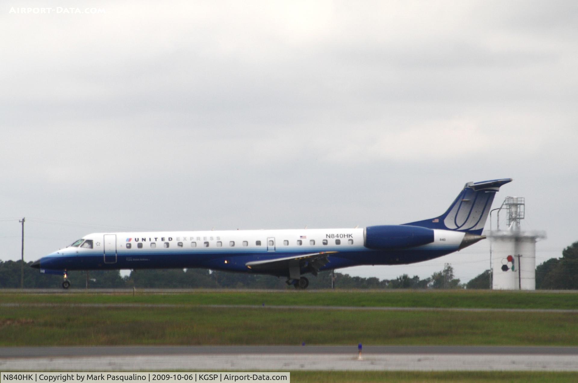 N840HK, 2001 Embraer ERJ-145LR (EMB-145LR) C/N 145341, EMB-145LR