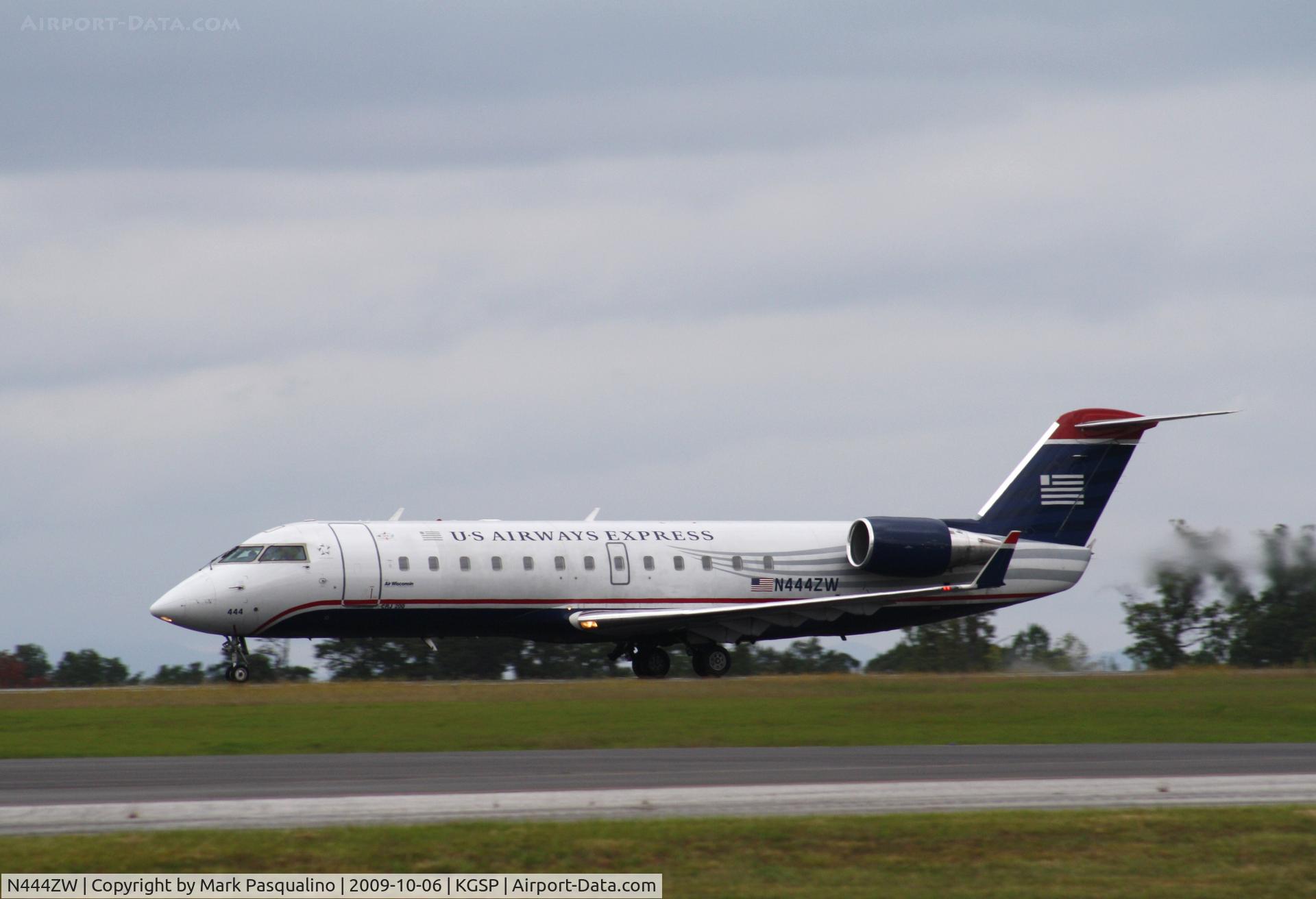 N444ZW, 2003 Canadair CRJ-200LR (CL-600-2B19) C/N 7788, CL-600-2B19