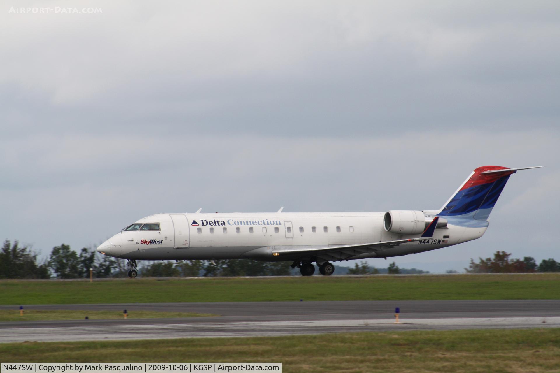 N447SW, 2002 Bombardier CRJ-200LR (CL-600-2B19) C/N 7677, CL-600-2B19