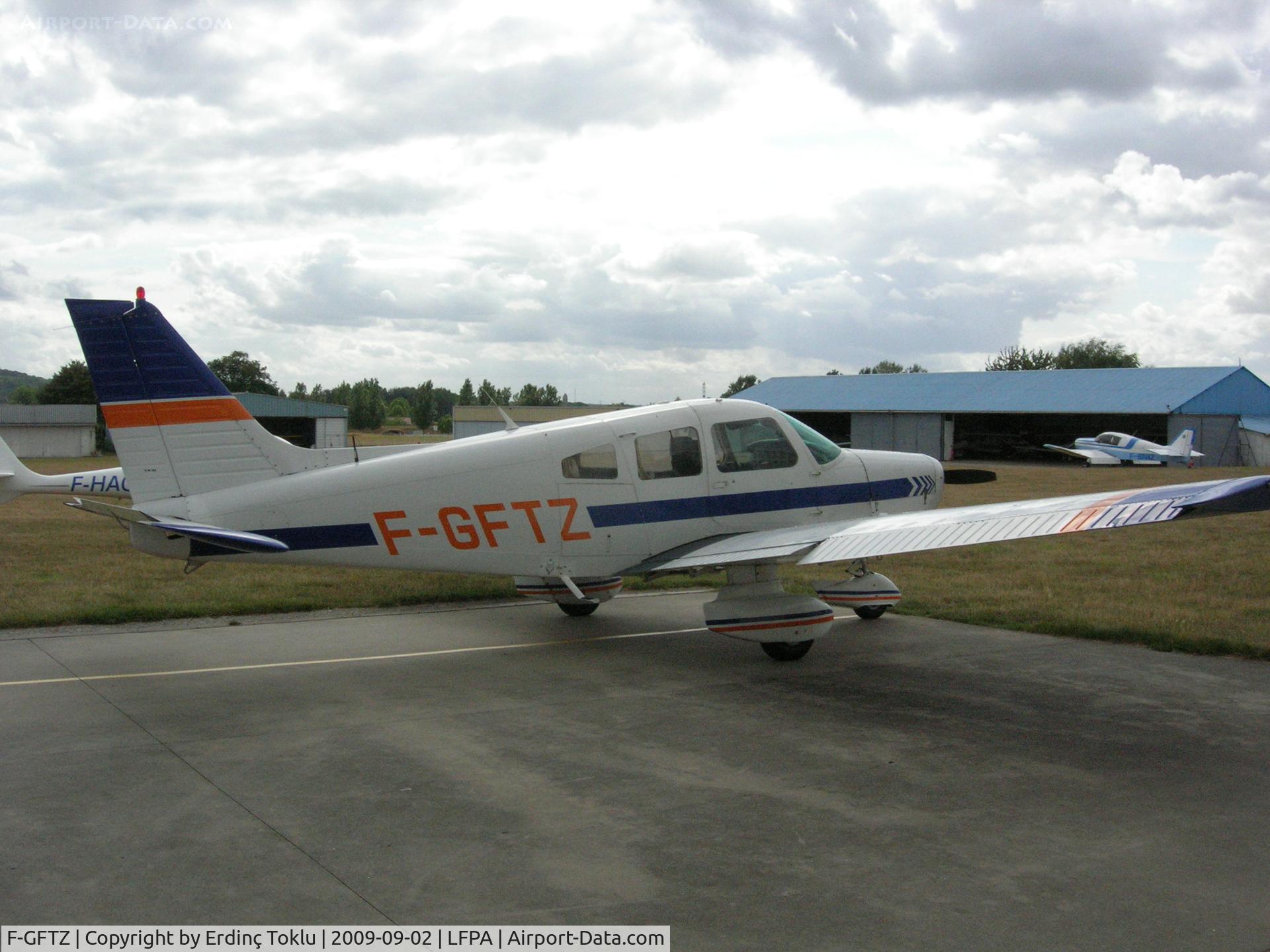 F-GFTZ, Piper PA-28-161 Warrior II C/N 28-8216093, Outside ACPN at Persan