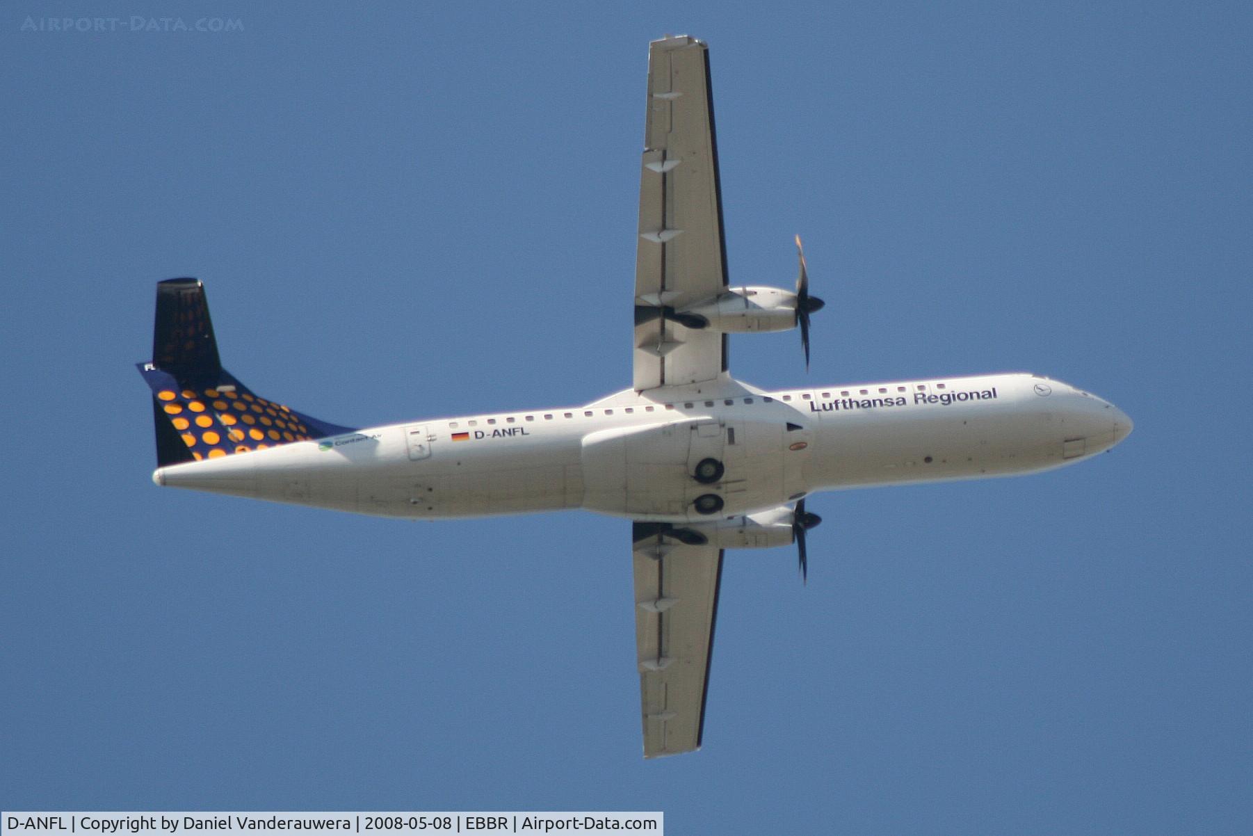 D-ANFL, 2001 ATR 72-212A C/N 668, Approach to rwy 07R