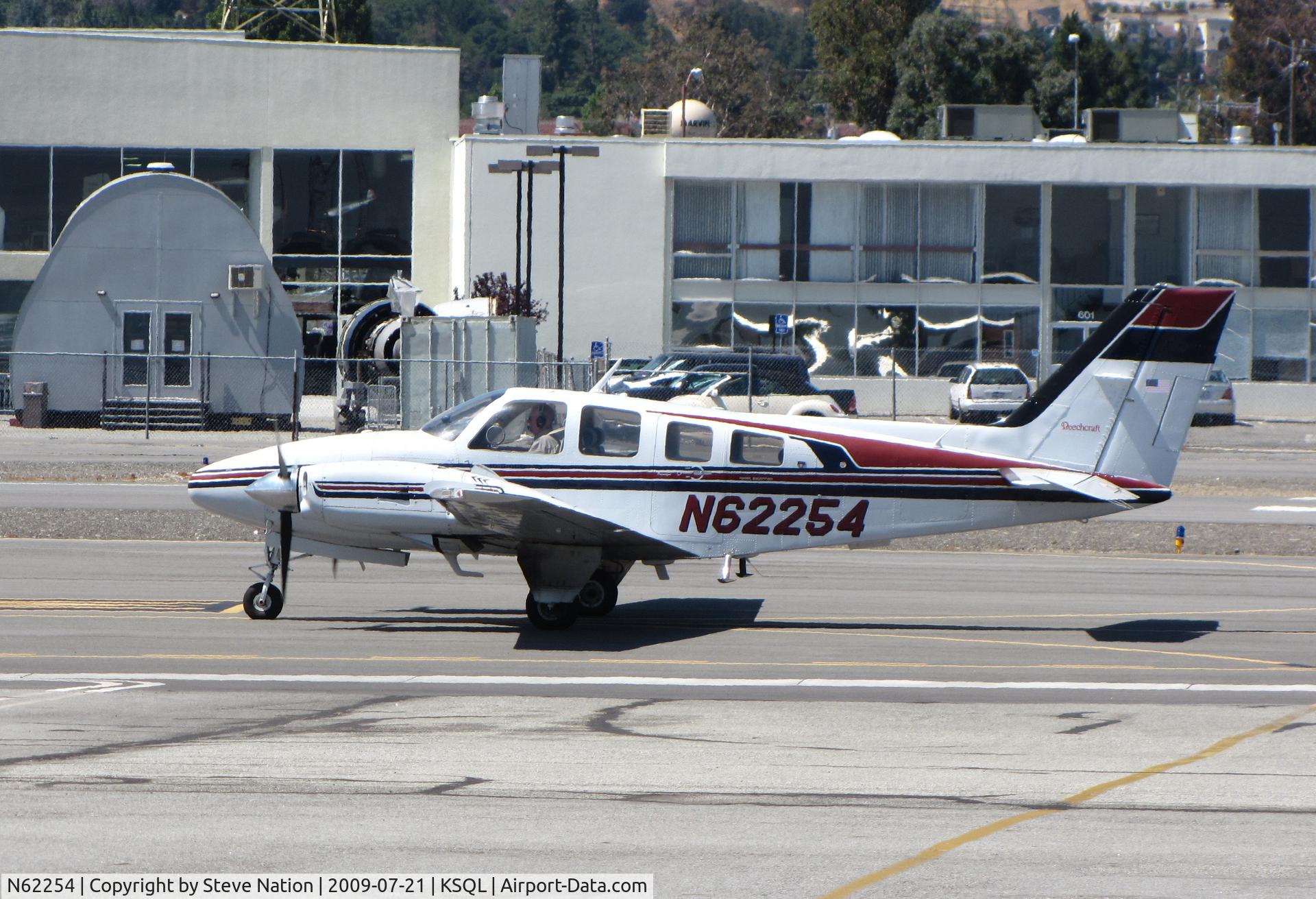 N62254, 1983 Beech 58P Baron C/N TJ-431, Taxiing out for flight home to KF62 (Hayfork, Trinity county, CA)