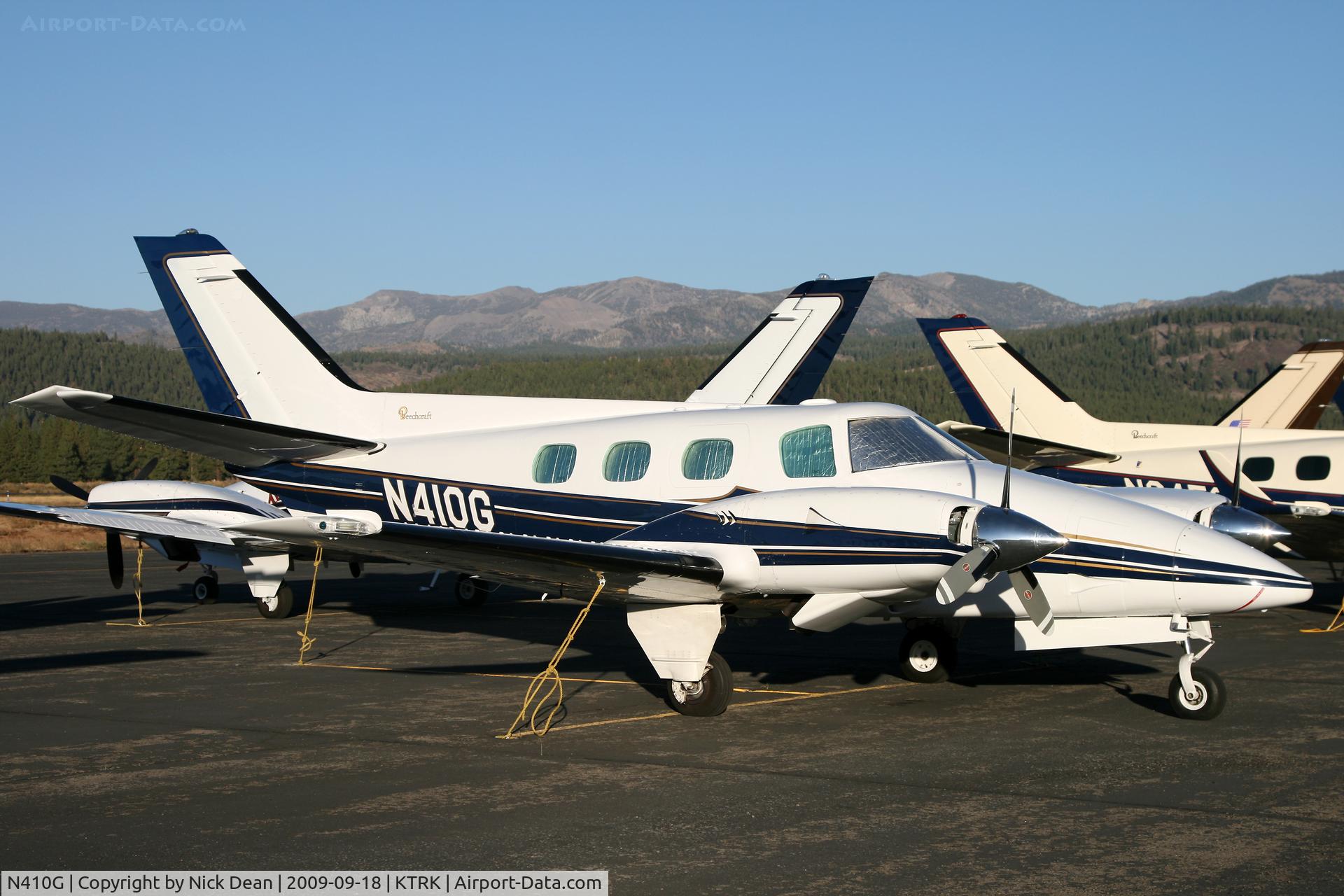 N410G, 1982 Beech B-60 Duke C/N P-596, KTRK