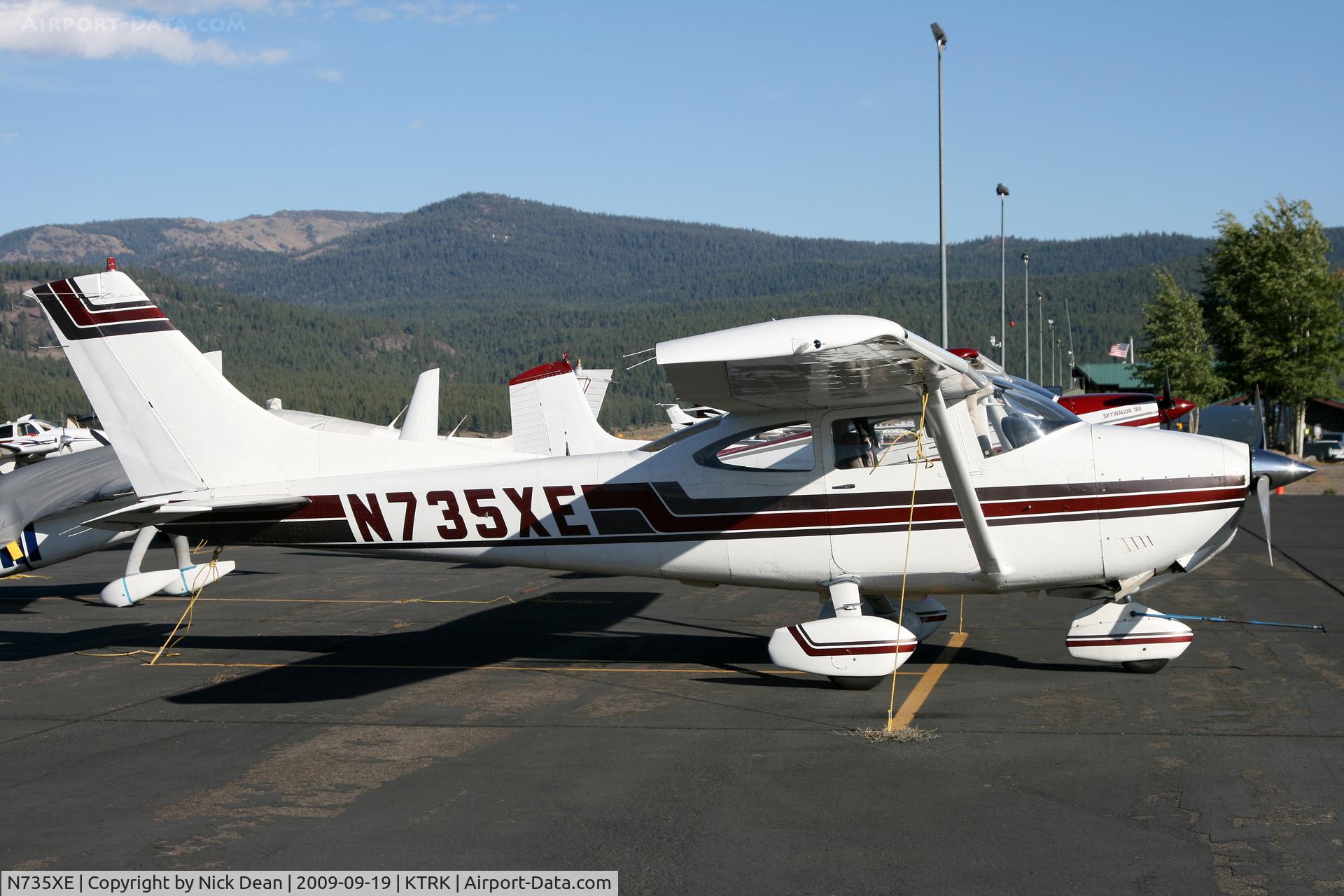 N735XE, 1977 Cessna 182Q Skylane C/N 18265760, KTRK