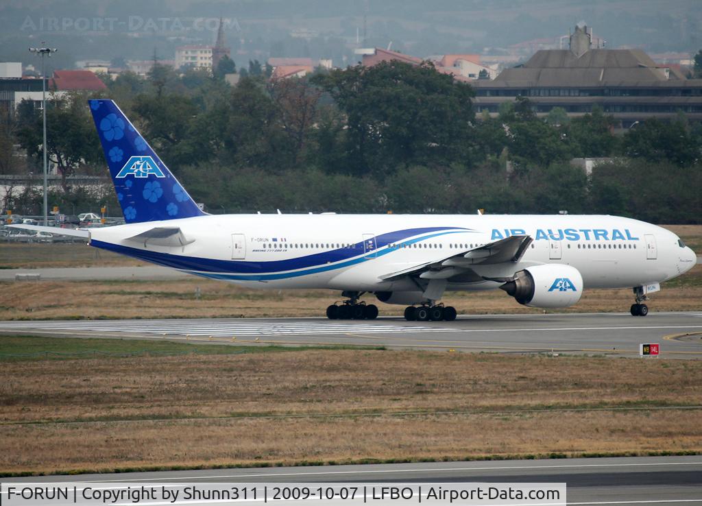 F-ORUN, 1999 Boeing 777-2Q8/ER C/N 28676, Ready for take off rwy 14L with new c/s