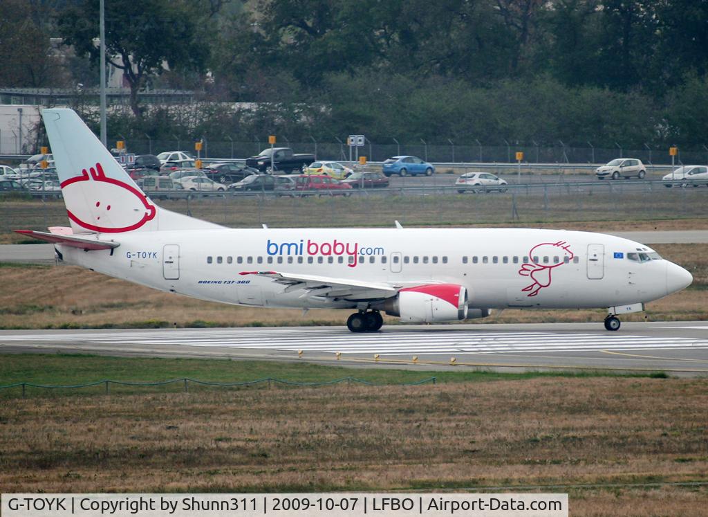 G-TOYK, 1997 Boeing 737-33R C/N 28870, Lining up rwy 14L for departure...