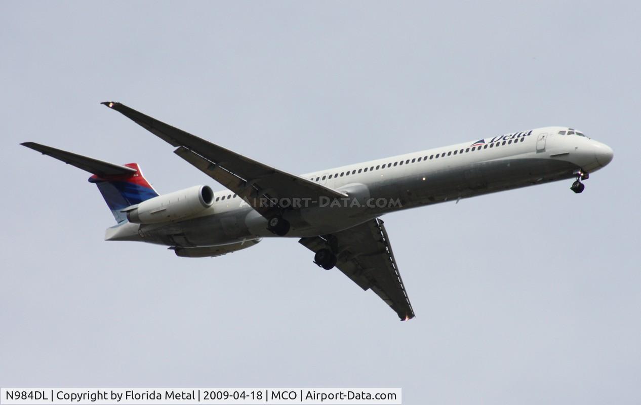 N984DL, 1991 McDonnell Douglas MD-88 C/N 53311, Delta MD-88