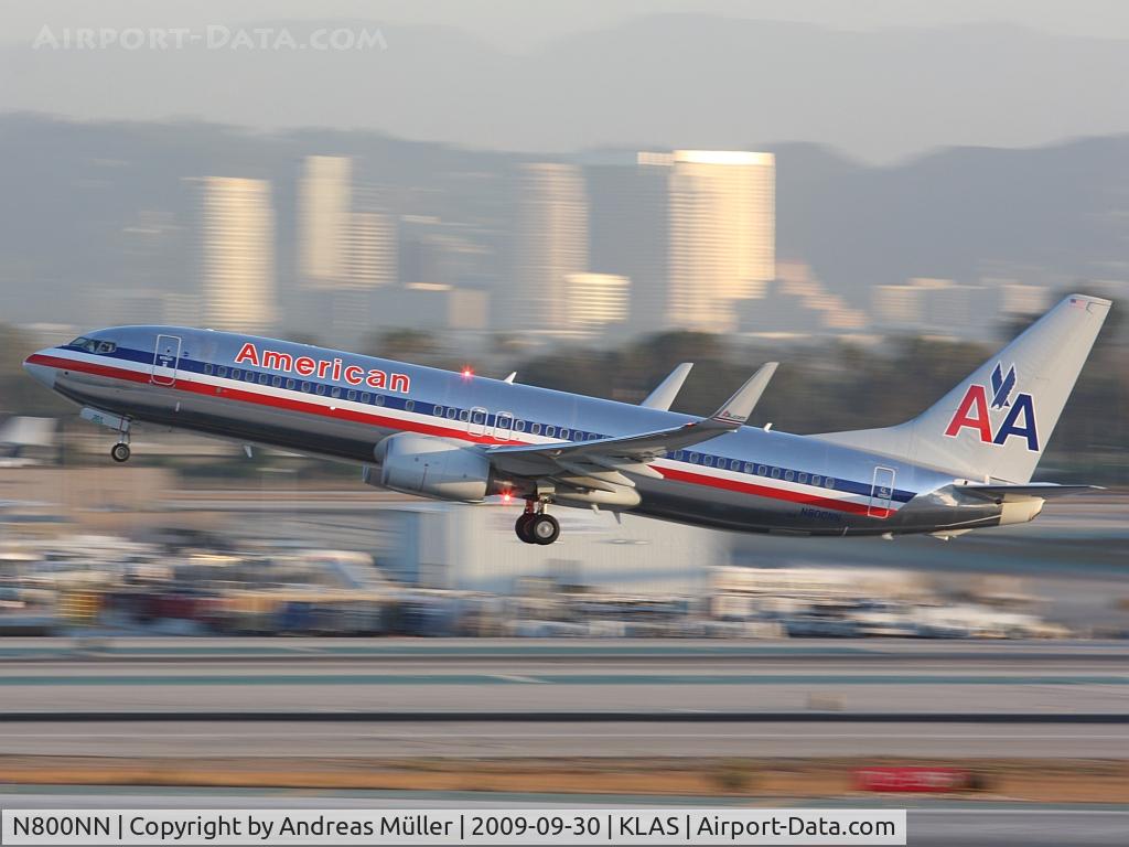 N800NN, 2009 Boeing 737-823 C/N 29564, Takeoff