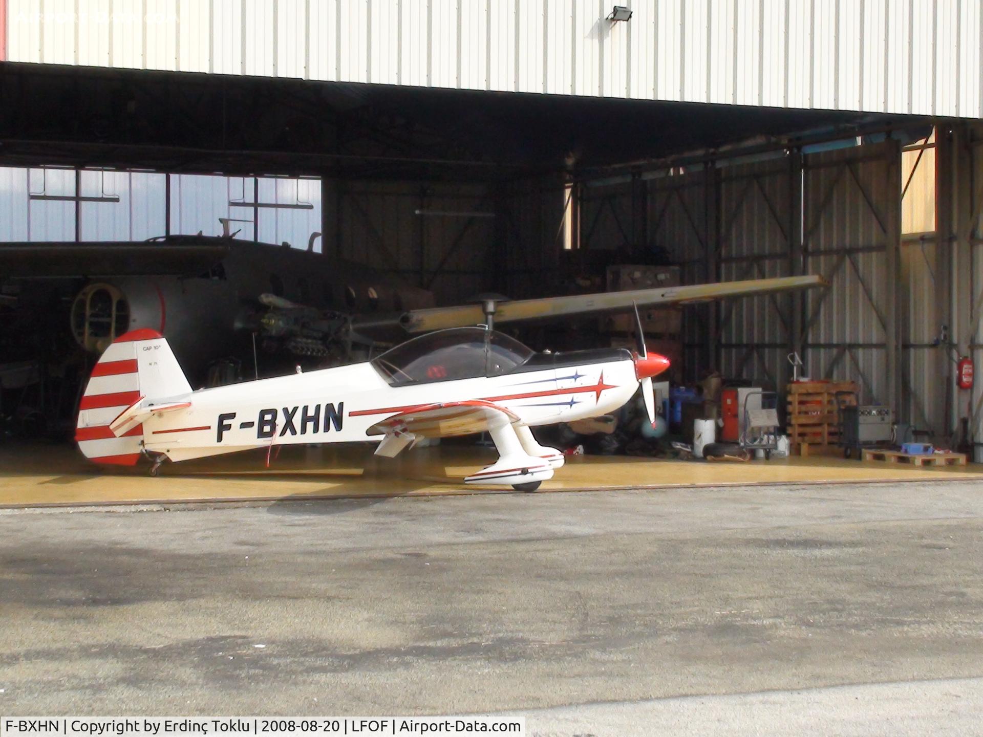 F-BXHN, Mudry CAP-10B C/N 71, Seen at Alençon