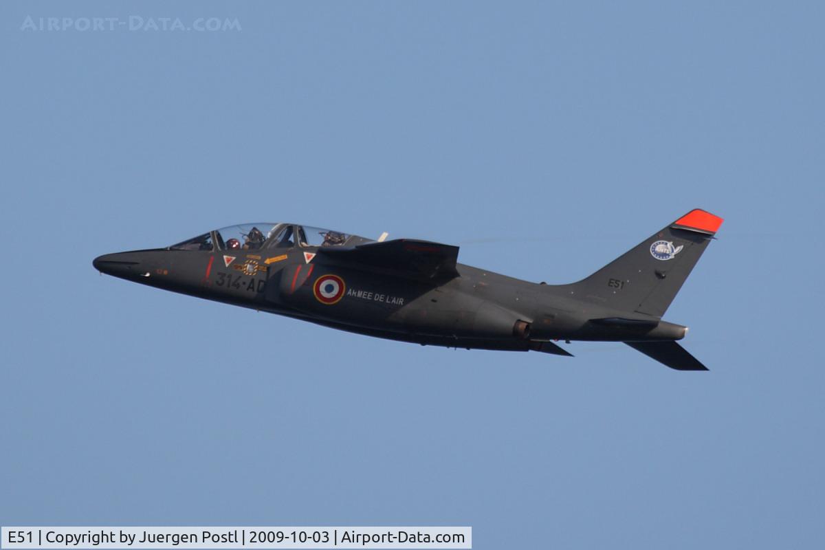 E51, Dassault-Dornier Alpha Jet E C/N E51, Red Bull Air Race Barcelona 2009 - France Air Force - Dassault-Dornier Alpha Jet E