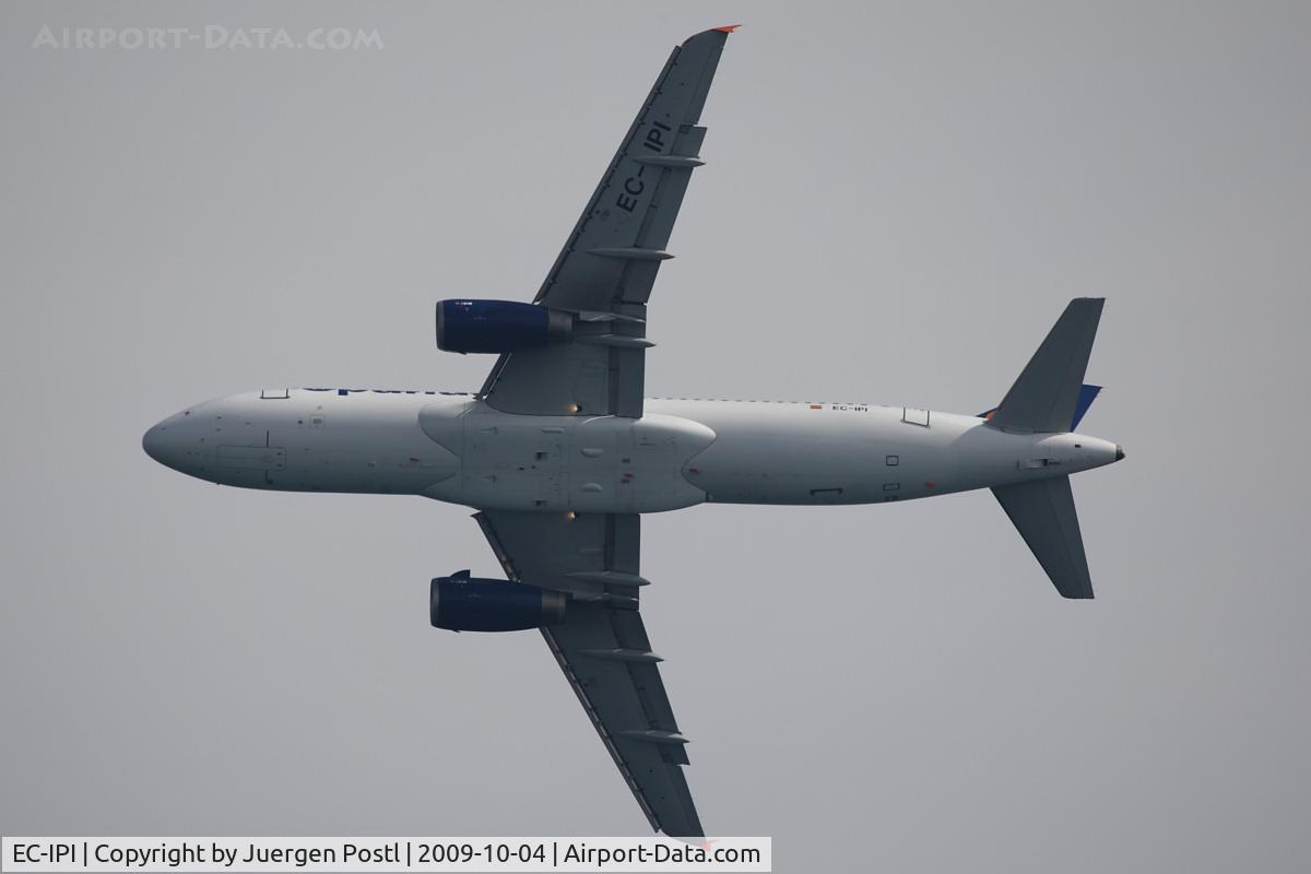 EC-IPI, 2003 Airbus A320-232 C/N 2027, Red Bull Air Race Barcelona 2009 - Spanair Airbus A320-232